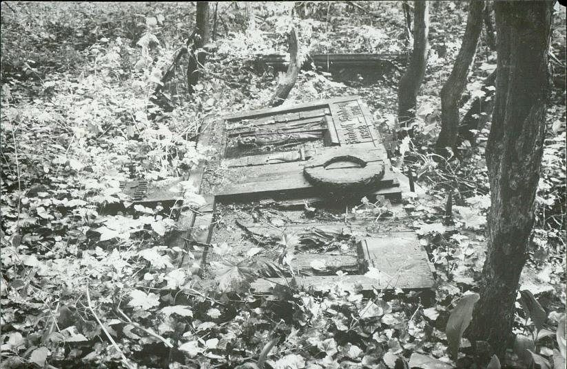 Karta cmentarza, skan nr 7